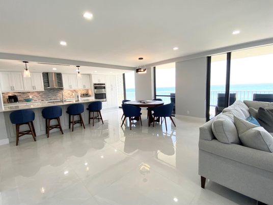 Dining room, Interior, Kitchen, Living room, Pendant Lights, Recessed Lighting, Stainless Steel Appliances, Water