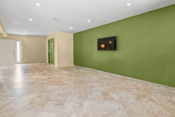 Empty room, Interior, Recessed Lighting