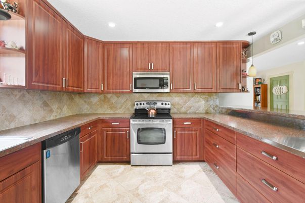 Interior, Kitchen, Pendant Lights, Recessed Lighting, Stainless Steel Appliances
