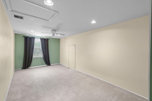 Empty room, Interior, Recessed Lighting