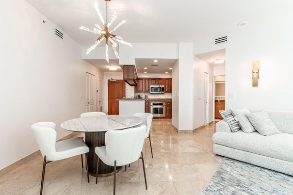 Dining room, Interior, Kitchen, Pendant Lights, Recessed Lighting, Stainless Steel Appliances
