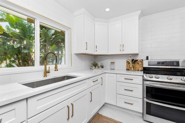 Interior, Kitchen, Marble, Recessed Lighting, Stainless Steel Appliances