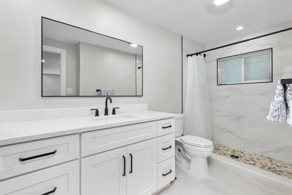 Bathroom, Interior, Marble, Marble Walls, Recessed Lighting