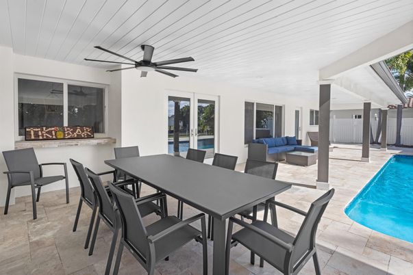 Exterior, Fireplace, Pool