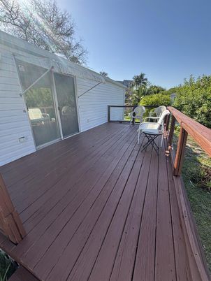 Exterior, Wood Texture Flooring