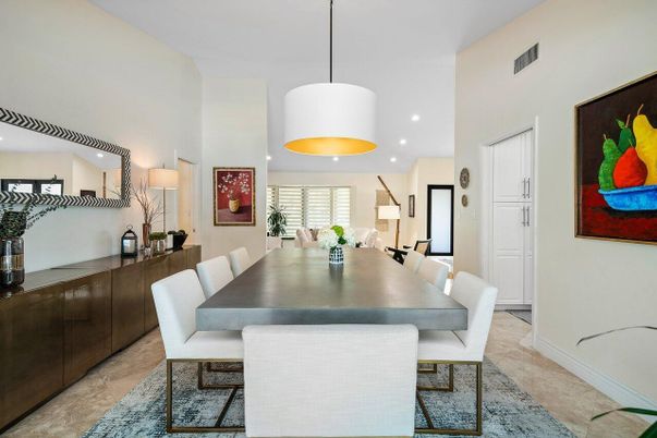 Dining room, Interior, Pendant Lights, Recessed Lighting