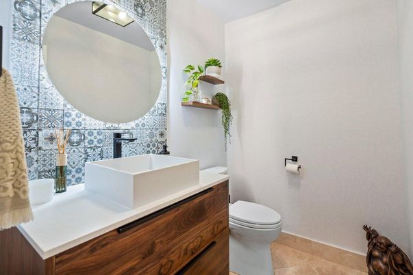 Bathroom, Interior