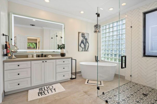 Bathroom, Dual Sink Vanities, Free Standing Baths, Glass Shower, Interior, Pendant Lights, Recessed Lighting