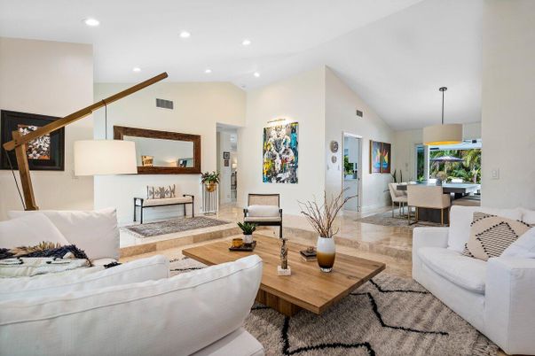 Dining room, Interior, Living room, Pendant Lights, Recessed Lighting