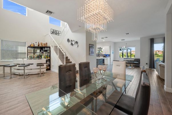 Chandelier, Dining room, Interior, Living room, Pendant Lights, Wood Texture Flooring