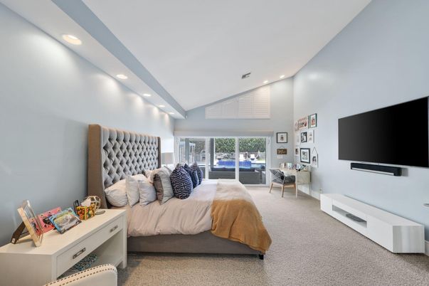 Bedroom, Home Office, Interior, Recessed Lighting