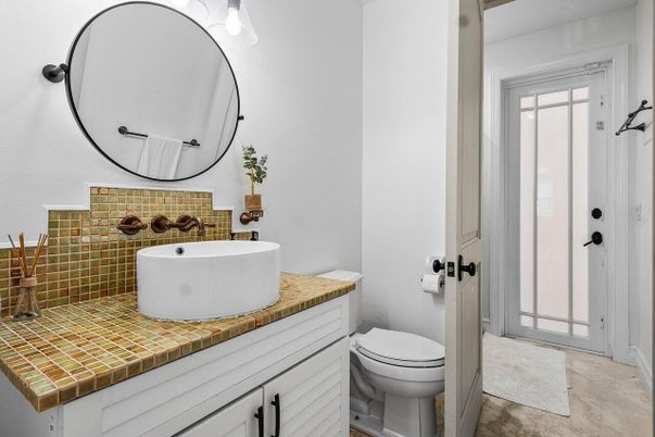 Bathroom, Interior, Tile Countertops