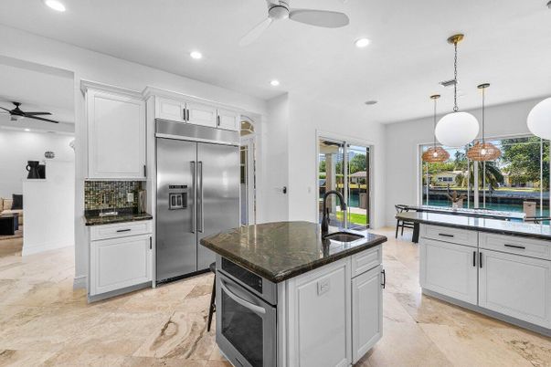 Interior, Kitchen, Pendant Lights, Recessed Lighting, Stainless Steel Appliances