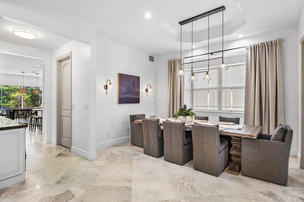 Dining room, Interior, Pendant Lights, Recessed Lighting