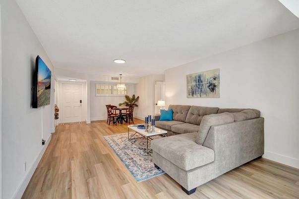 Dining room, Interior, Living room, Pendant Lights, Recessed Lighting, Wood Texture Flooring