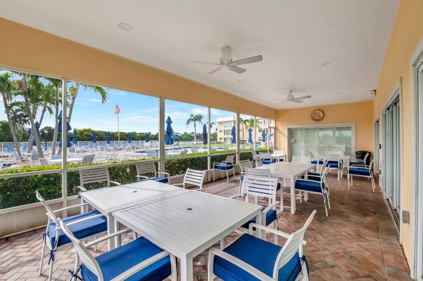 Dining room, Interior, Sun Room, Water