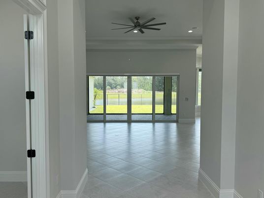 Empty room, Interior, Recessed Lighting