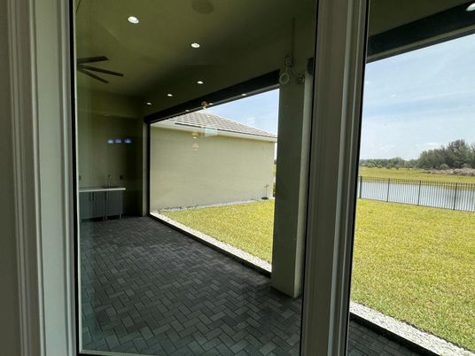 Interior, Recessed Lighting, Sun Room, Water
