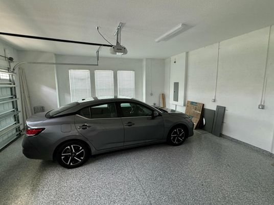 Garage, Interior
