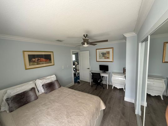 Bedroom, Home Office, Interior, Wood Texture Flooring