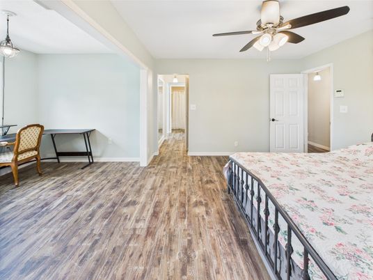 Bedroom, Interior, Pendant Lights, Wood Texture Flooring