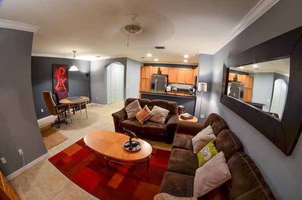 Dining room, Interior, Kitchen, Living room, Pendant Lights, Recessed Lighting, Stainless Steel Appliances