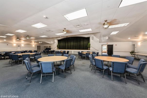 Dining room, Interior, Recessed Lighting