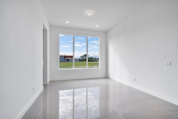 Empty room, Interior, Recessed Lighting