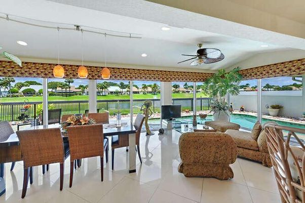 Dining room, Interior, Living room, Pendant Lights, Recessed Lighting, Water