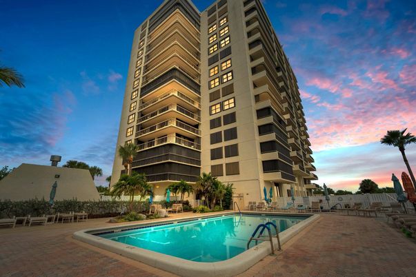 Exterior, Facade, Pool, Condo Building