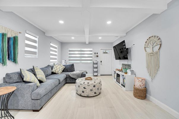 Interior, Living room, Recessed Lighting, Wood Texture Flooring