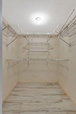 Interior, Walk-in Closets