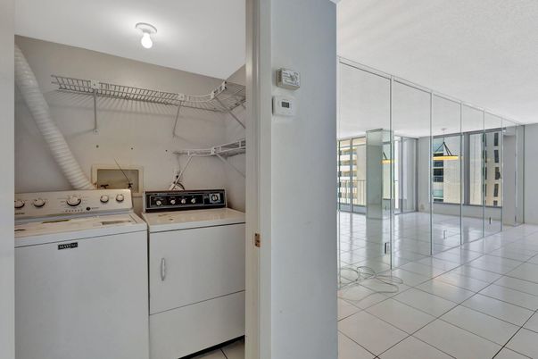 Interior, Utility Closets, Washer