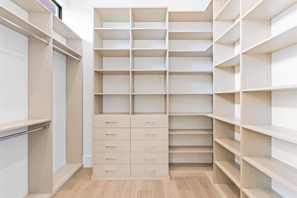 Interior, Walk-in Closets, Wood Texture Flooring