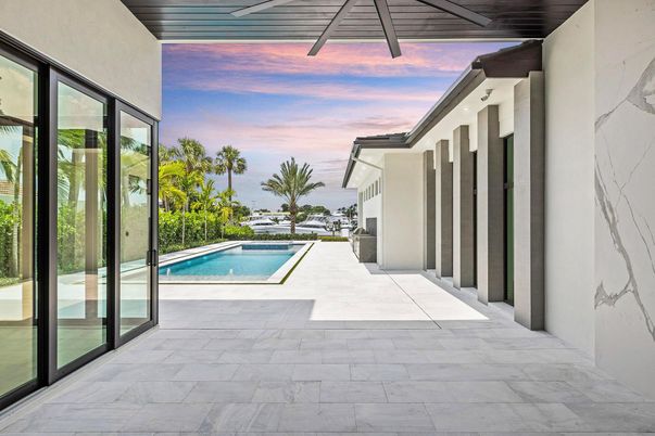 Exterior, Pool, Water