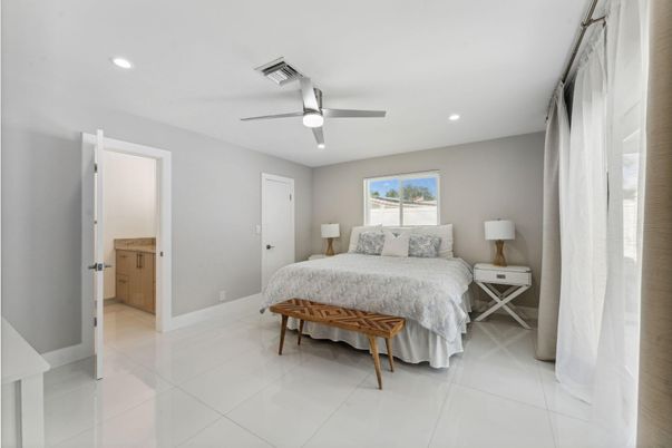 Bedroom, Interior, Recessed Lighting