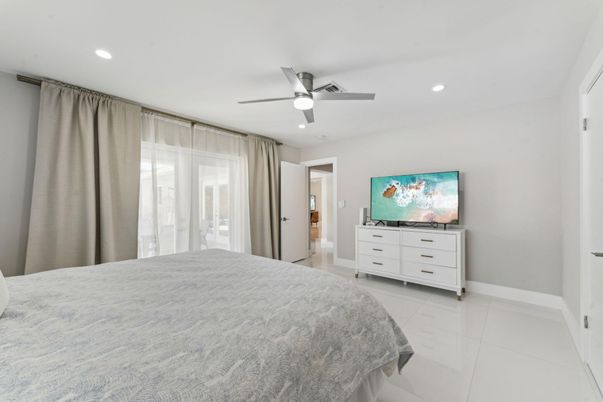 Bedroom, Interior, Recessed Lighting