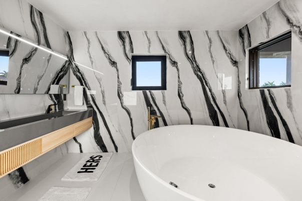 Bathroom, Free Standing Baths, Interior, Marble Walls