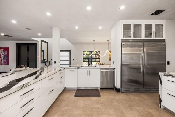 Interior, Kitchen, Pendant Lights, Recessed Lighting, Stainless Steel Appliances