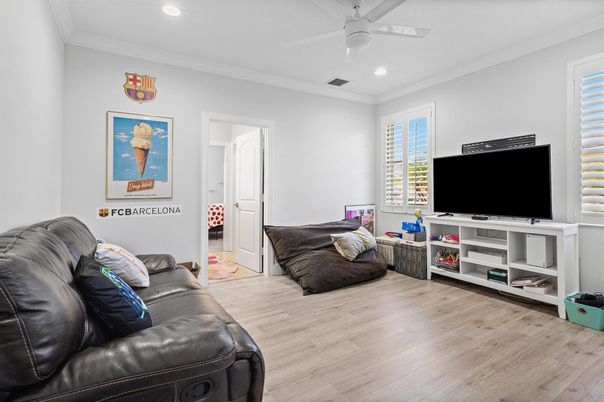 Interior, Living room, Recessed Lighting, Wood Texture Flooring