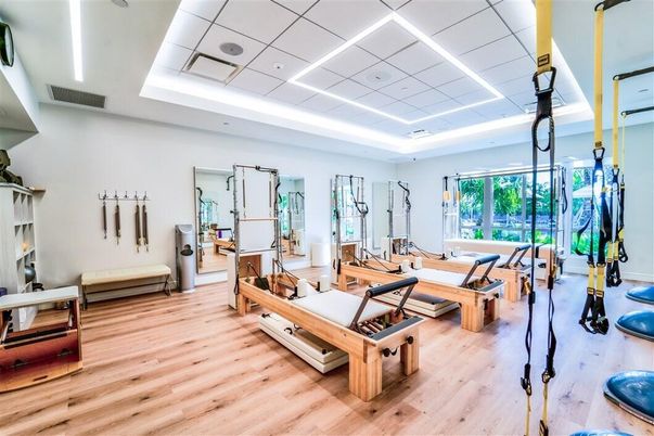 Fitness Equipment, Interior, Recessed Lighting, Wood Texture Flooring