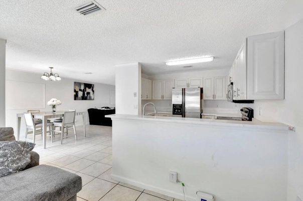 Dining room, Interior, Kitchen, Stainless Steel Appliances