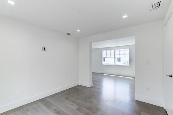 Empty room, Interior, Recessed Lighting, Wood Texture Flooring