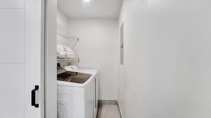 Interior, Recessed Lighting, Utility Closets, Washer