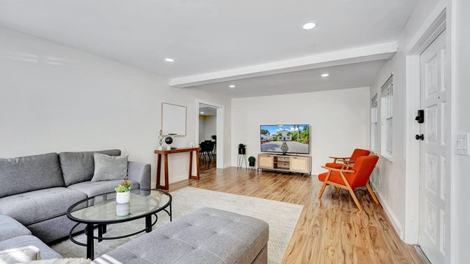 Interior, Living room, Recessed Lighting, Wood Texture Flooring