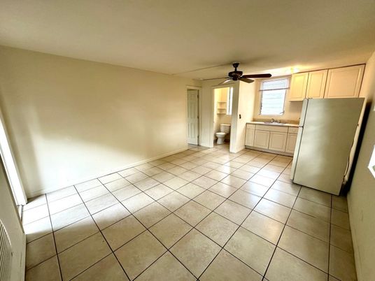 Empty room, Interior, Kitchen