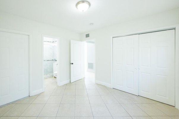 Bathroom, Empty room, Interior