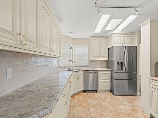 Interior, Kitchen, Pendant Lights