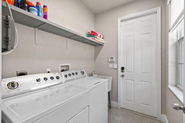 Interior, Washer