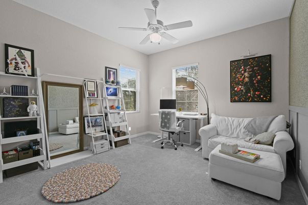 Home Office, Interior